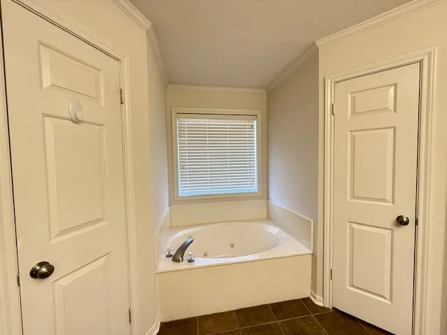 $1,860 | 606 Yorkshire Drive, College Station, TX 77845