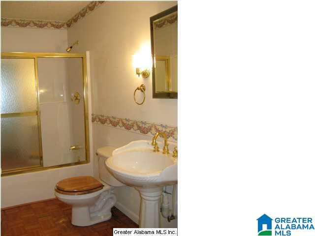 188 Martin Street Sylacauga, AL 35151 - Photo 18 of 27
