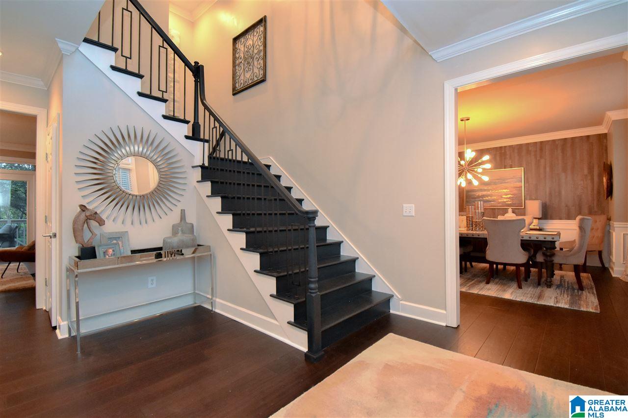 1025 Oak Tree Road Birmingham, AL 35244 - Photo 4 of 48