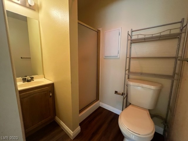350 East Desert Inn Road, Unit E205 Las Vegas, NV 89109 - Photo 14 of 26 Bathroom 1