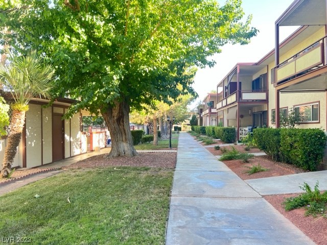 350 East Desert Inn Road, Unit E205 Las Vegas, NV 89109 - Photo 4 of 26 Gallery Image 4