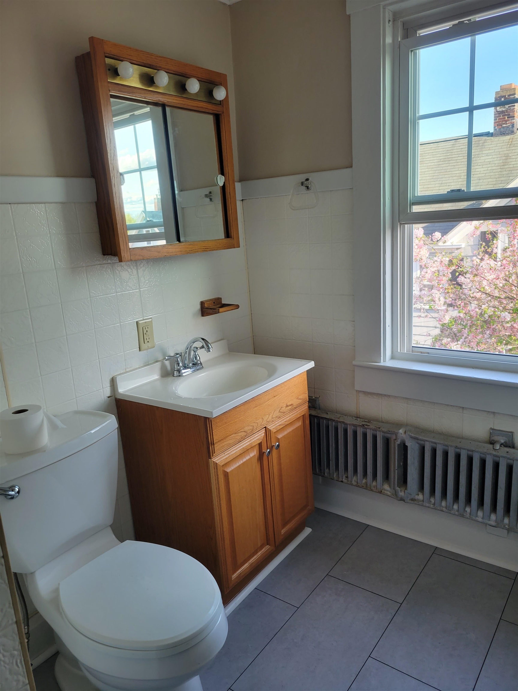 190 Ray Street Manchester, NH 03104 - Photo 20 of 45 Gallery Image 20