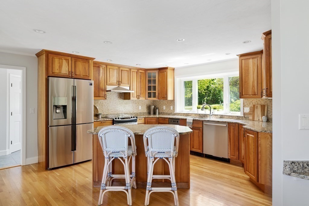 8 Weir Street Extension Hingham, MA 02043 - Photo 12 of 26