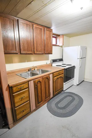 $192,999 | 245 Kneale Avenue North, Thief River Falls, MN 56701