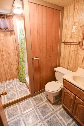 $192,999 | 245 Kneale Avenue North, Thief River Falls, MN 56701