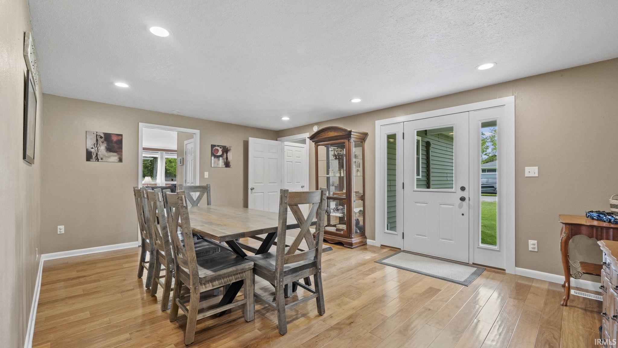 3707 Knoll Road Fort Wayne, IN 46809 - Photo 4 of 35 Gallery Image 4
