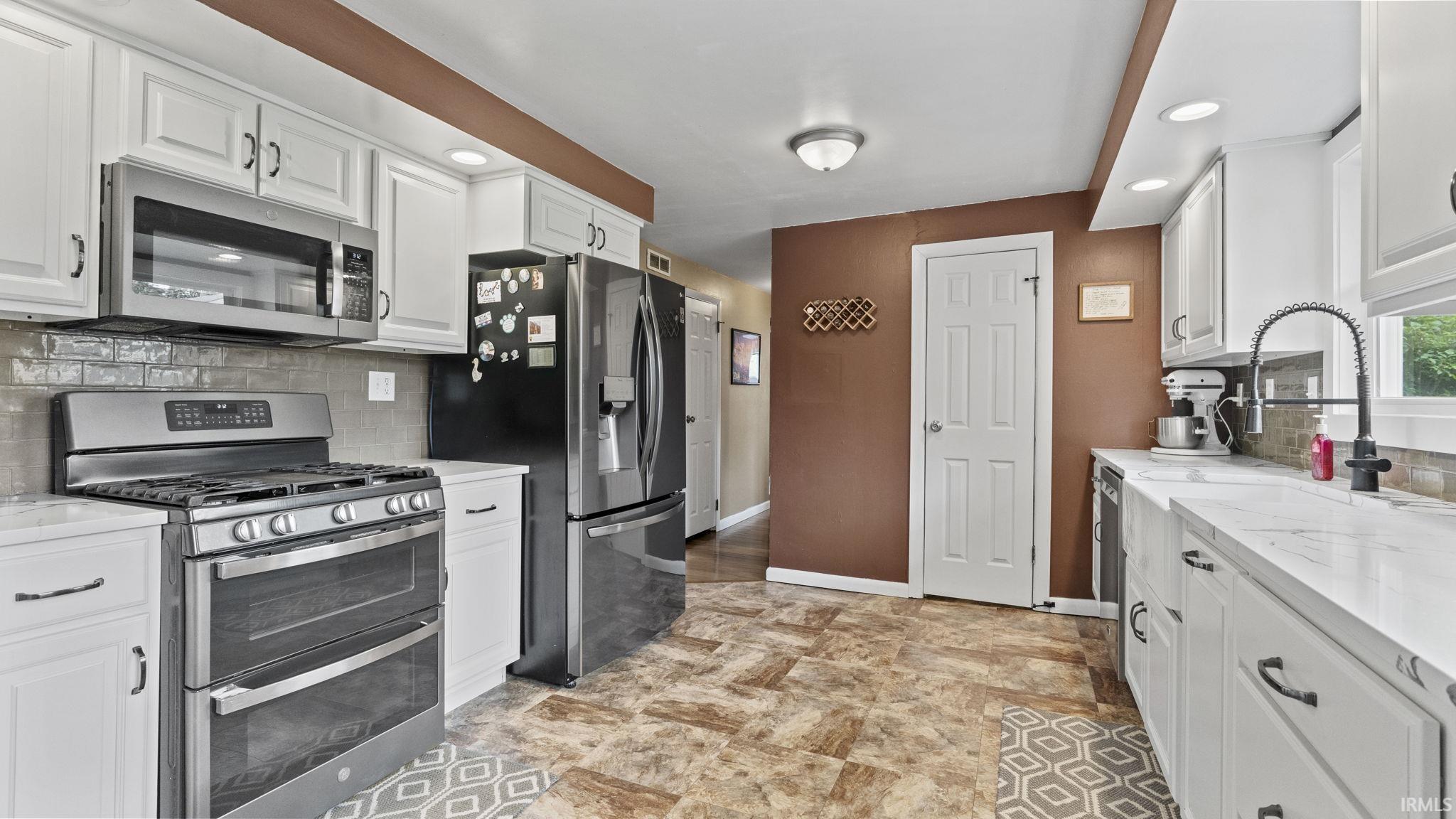 3707 Knoll Road Fort Wayne, IN 46809 - Photo 7 of 35 Gallery Image 7