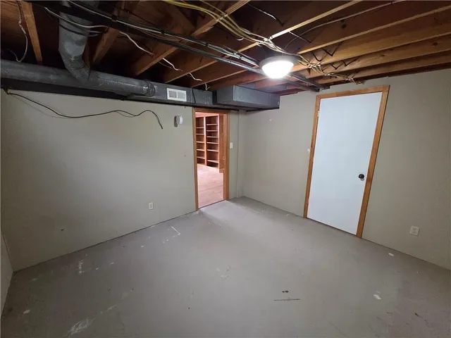 $269,000 | 313 Goodrich Drive, Warrensburg, MO 64093