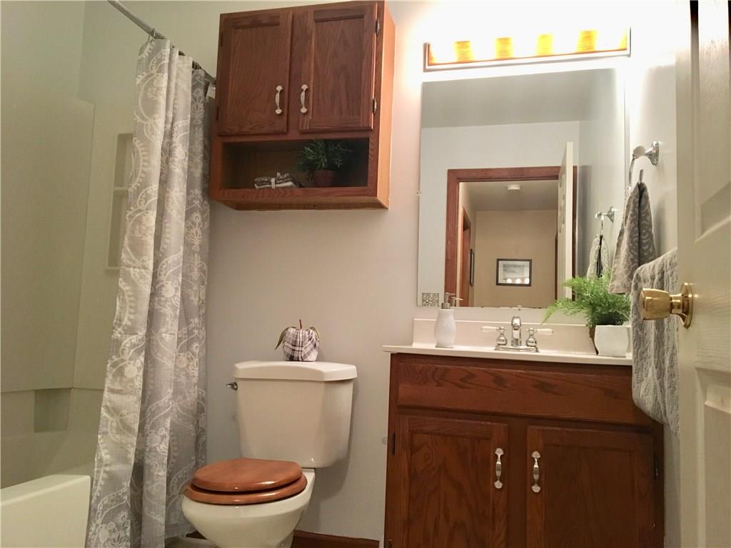5214 Elliott Road Butler, PA 16001 - Photo 15 of 20
