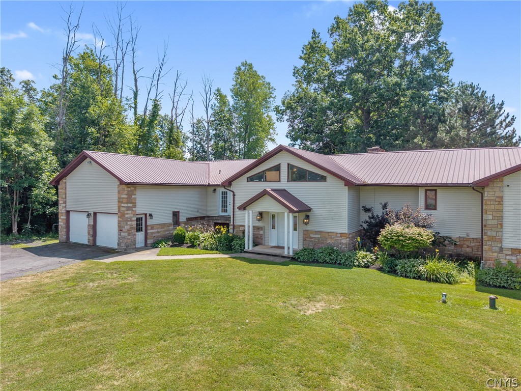 17 Oneida River Road Schroeppel, NY 13132 - Photo 2 of 50 Gallery Image 2