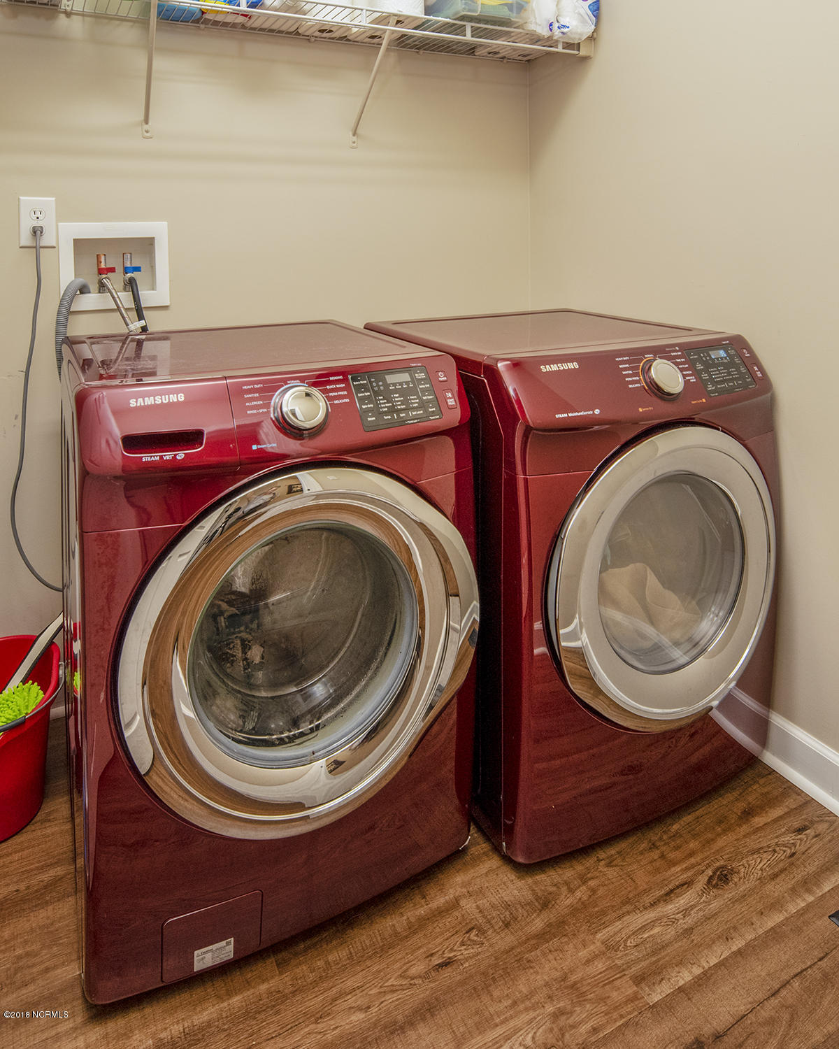 2406 Wild Turkey Road New Bern, NC 28562 - Photo 23 of 39 Laundry Room