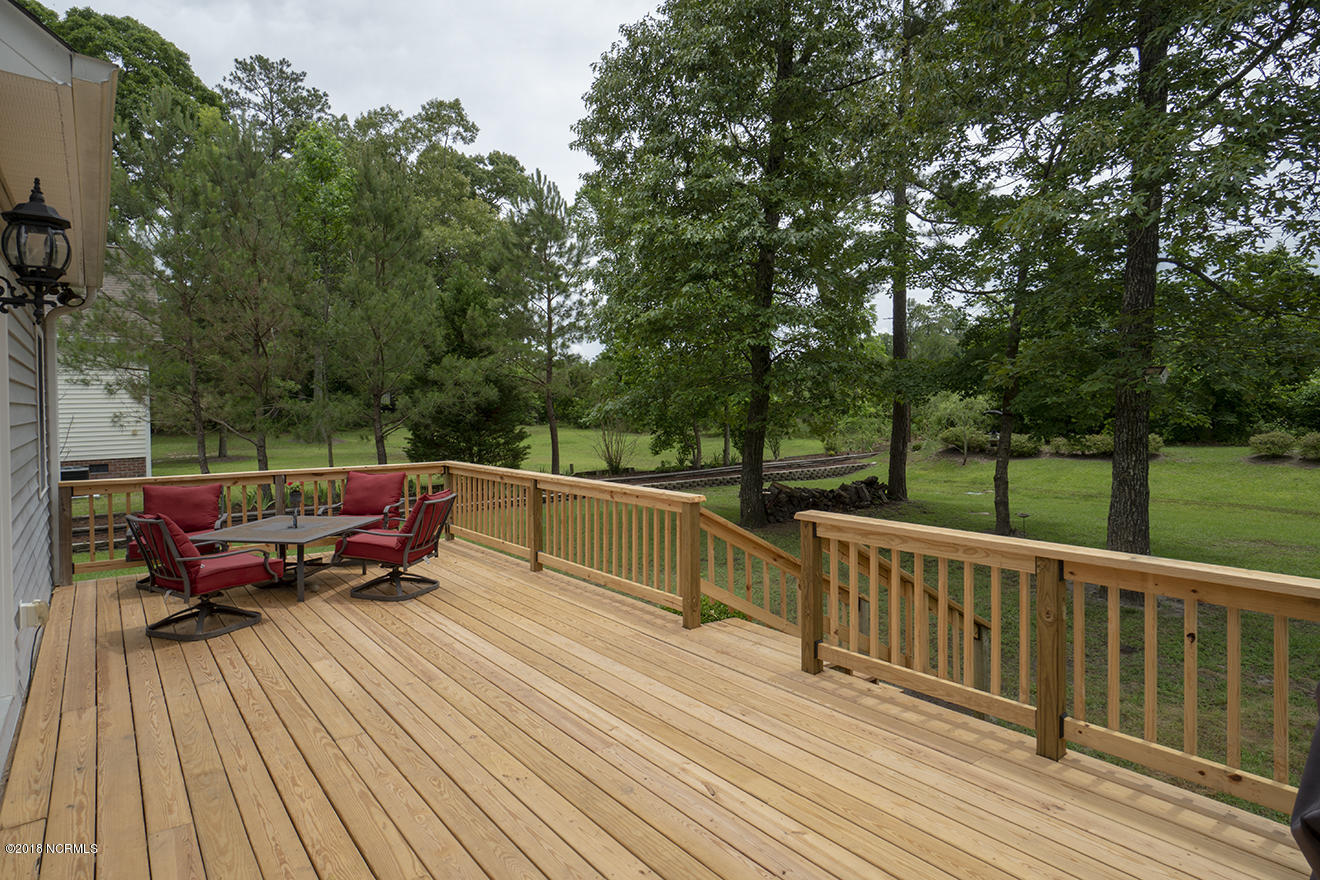 2406 Wild Turkey Road New Bern, NC 28562 - Photo 31 of 39 Space to Grill and Chill