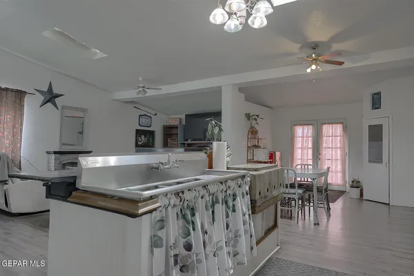 $270,000 | 261 Indian Head Road, Tornillo, TX 79853