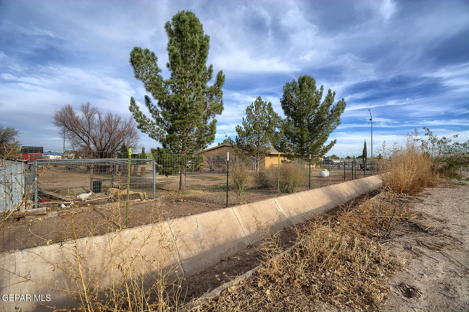 261 Indian Head Road Tornillo, TX 79853 - Photo 36 of 44 a view of a backyard of the house