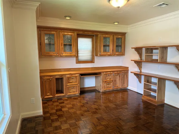 $2,900 | 3232 Parkwood Drive, Houston, TX 77021