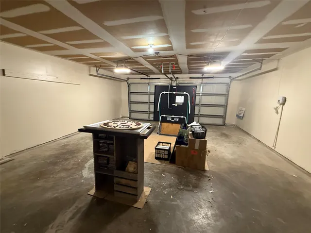 $2,900 | 3232 Parkwood Drive, Houston, TX 77021