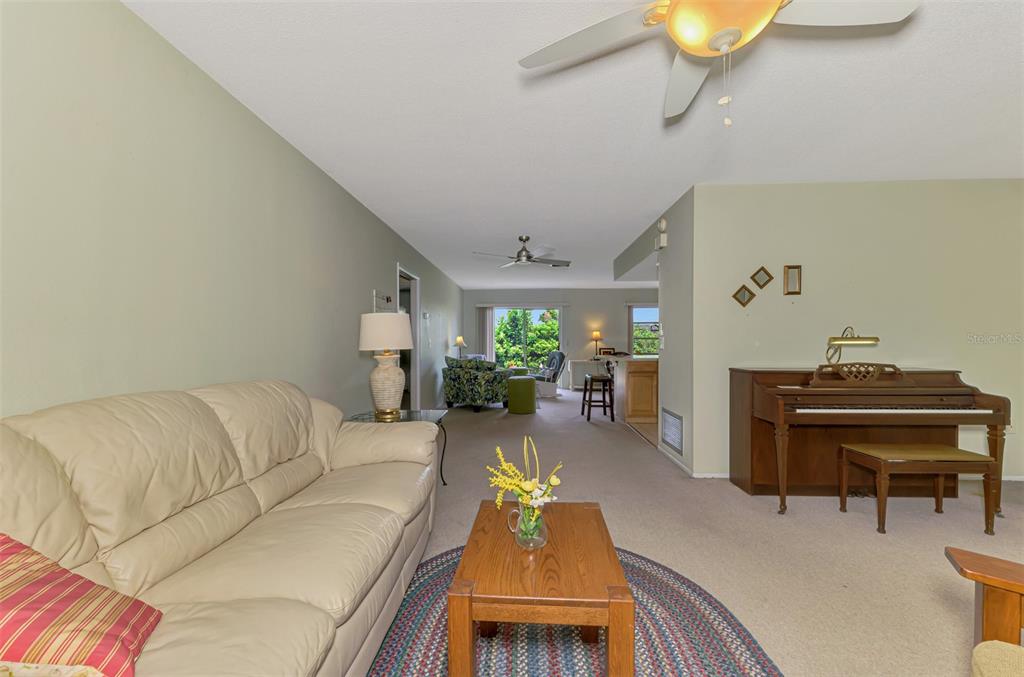 581 Crocus Road Venice, FL 34293 - Photo 15 of 45 Gallery Image 15