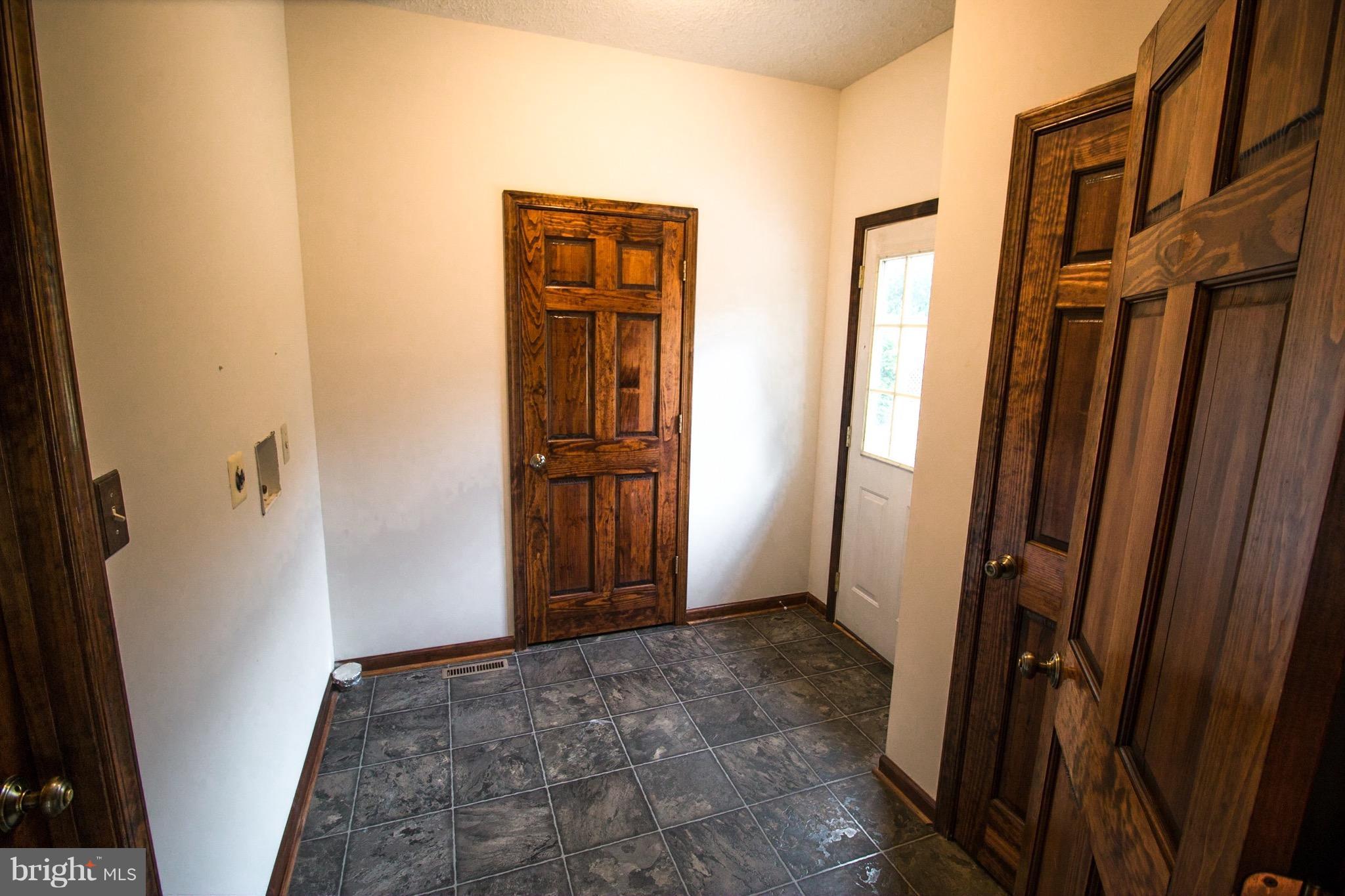 409 Co Rte 1/5 Falling Waters, WV 25419 - Photo 24 of 30 Interior (General)