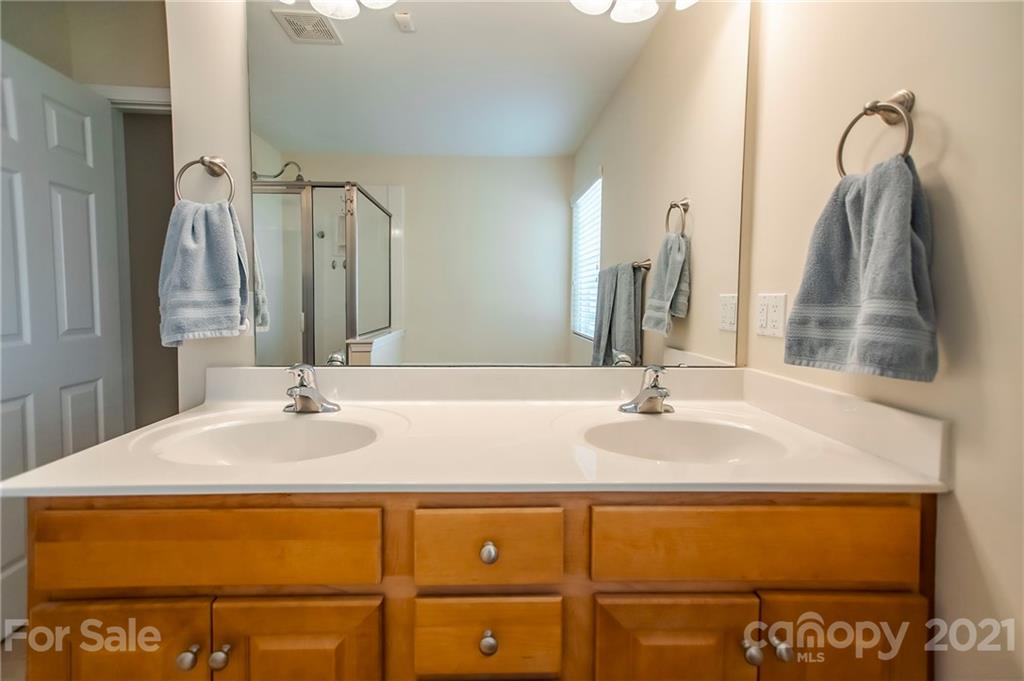 1252 Rockwell View Road Matthews, NC 28105 - Photo 17 of 34 Gallery Image 17