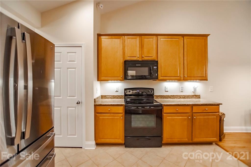 1252 Rockwell View Road Matthews, NC 28105 - Photo 6 of 34 Gallery Image 6