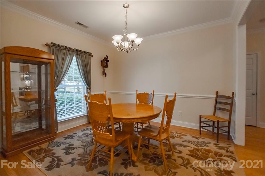 1252 Rockwell View Road Matthews, NC 28105 - Photo 10 of 34 Gallery Image 10