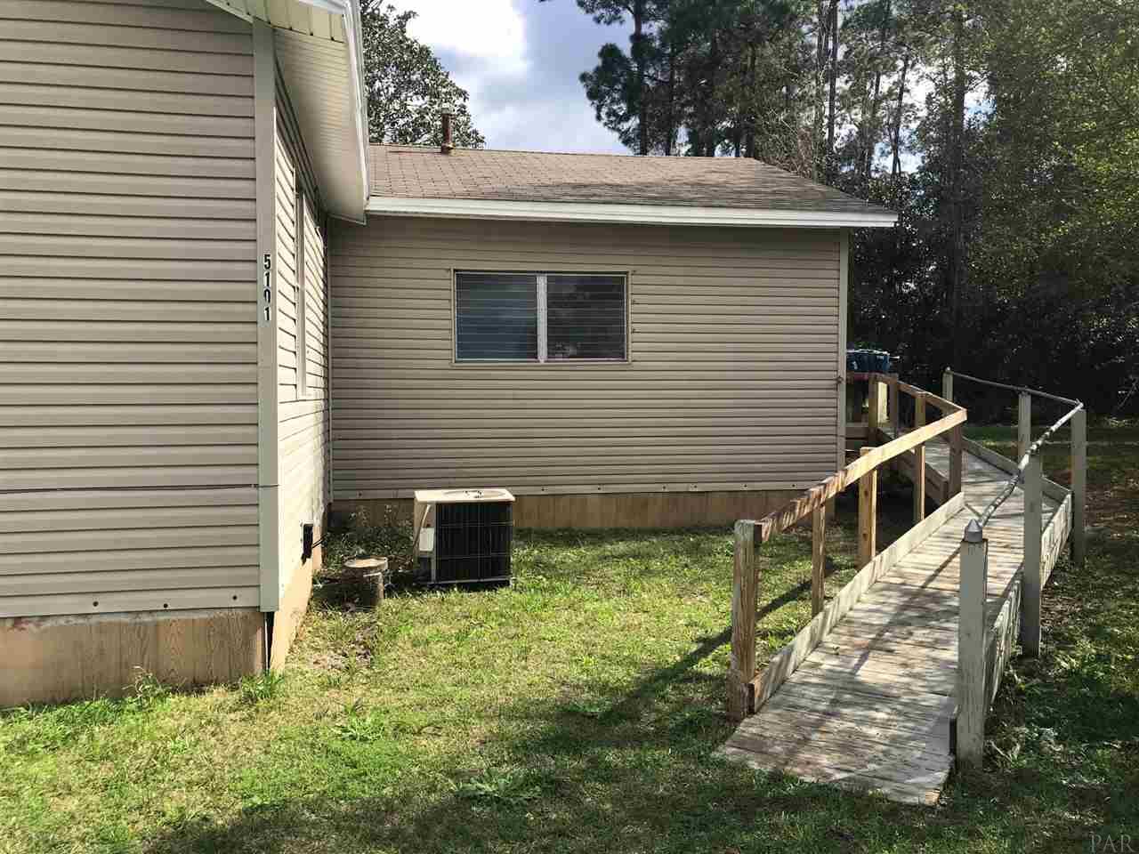 5101 Nimitz Road Milton, FL 32583 - Photo 5 of 16 Gallery Image 5