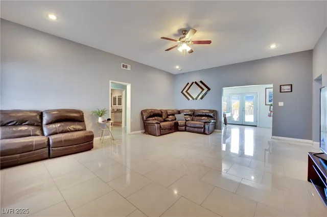 $639,900 | 5807 Madre Mesa Drive, Las Vegas, NV 89108