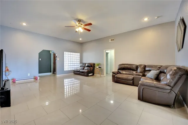 $639,900 | 5807 Madre Mesa Drive, Las Vegas, NV 89108