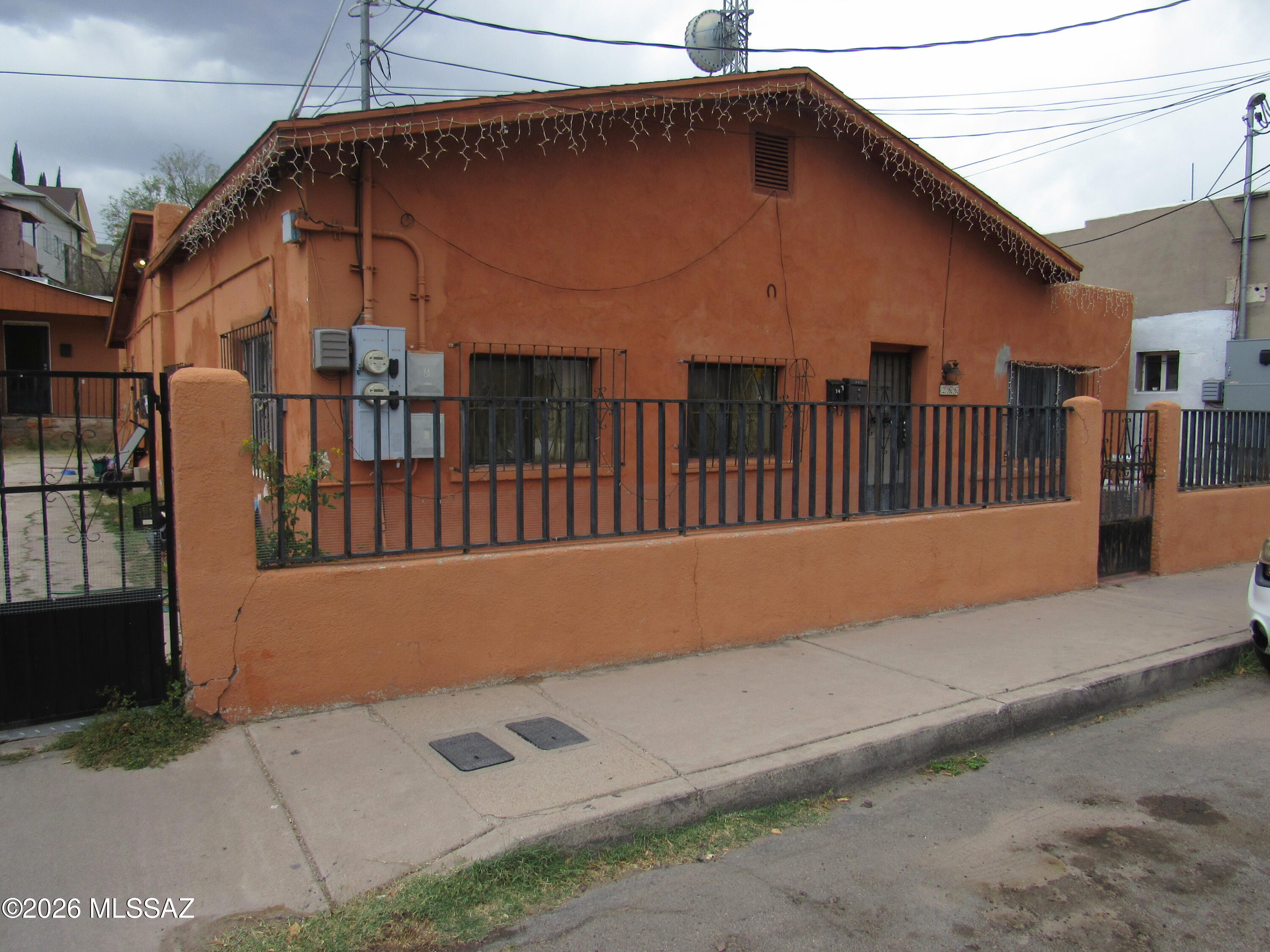 266 West Elm Street Nogales, AZ 85621 - Photo 1 of 25 Subject Front