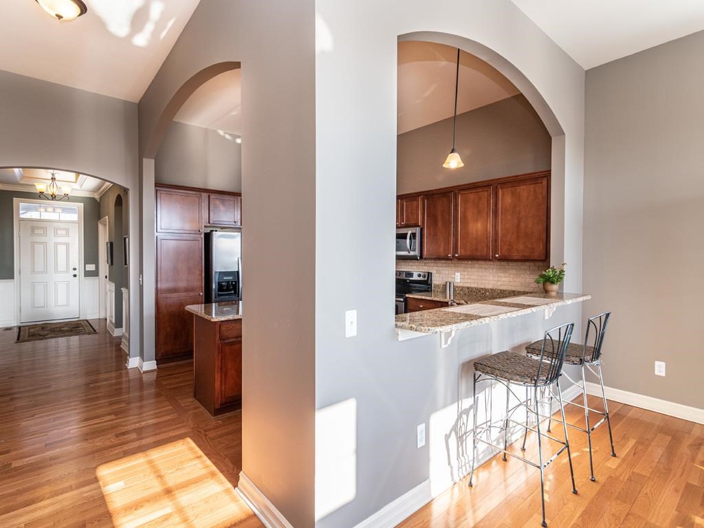 609 Mountain Circle Rochester, MI 48306 - Photo 11 of 73 50066094-10.JPG