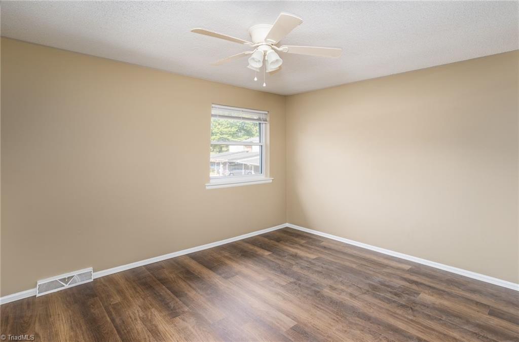 2216 Shadow Valley Road, Unit C High Point, NC 27265 - Photo 13 of 20 Gallery Image 13