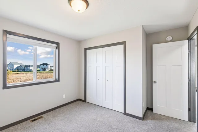 $415,000 | 8666 Ebersole Avenue, Monticello, MN 55362