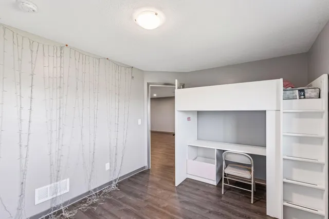 $415,000 | 8666 Ebersole Avenue, Monticello, MN 55362