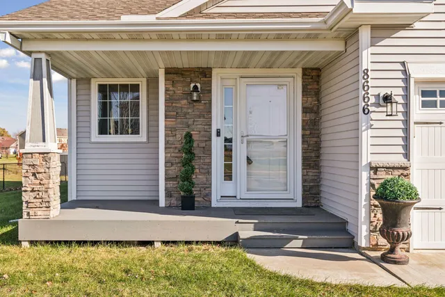 $415,000 | 8666 Ebersole Avenue, Monticello, MN 55362
