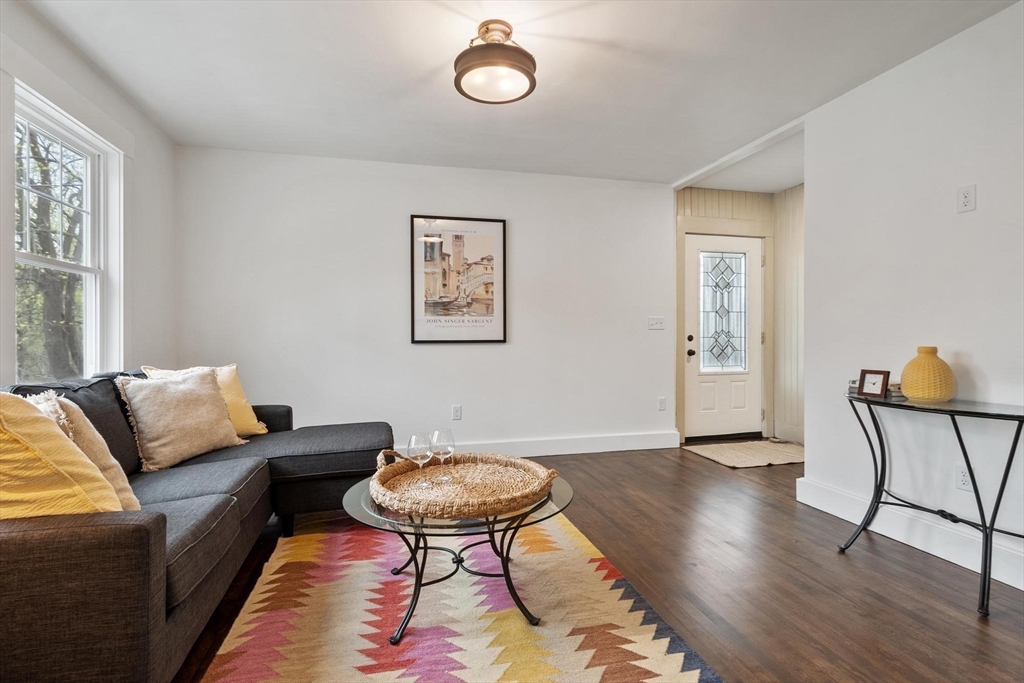 7 Albemarle Street Worcester, MA 01605 - Photo 14 of 23