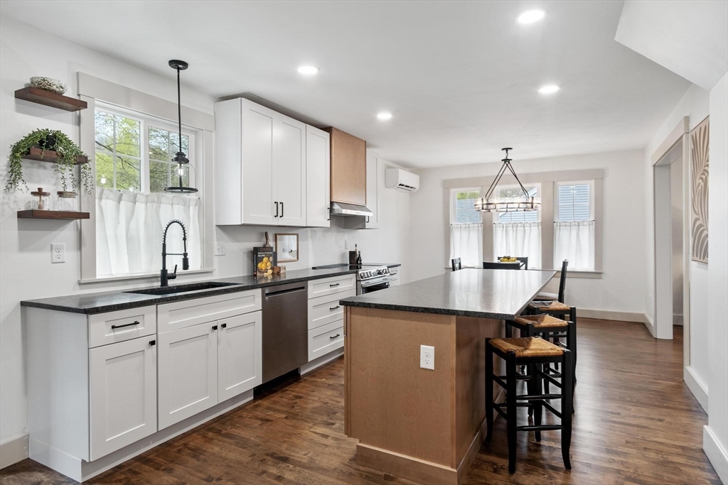 7 Albemarle Street Worcester, MA 01605 - Photo 8 of 23