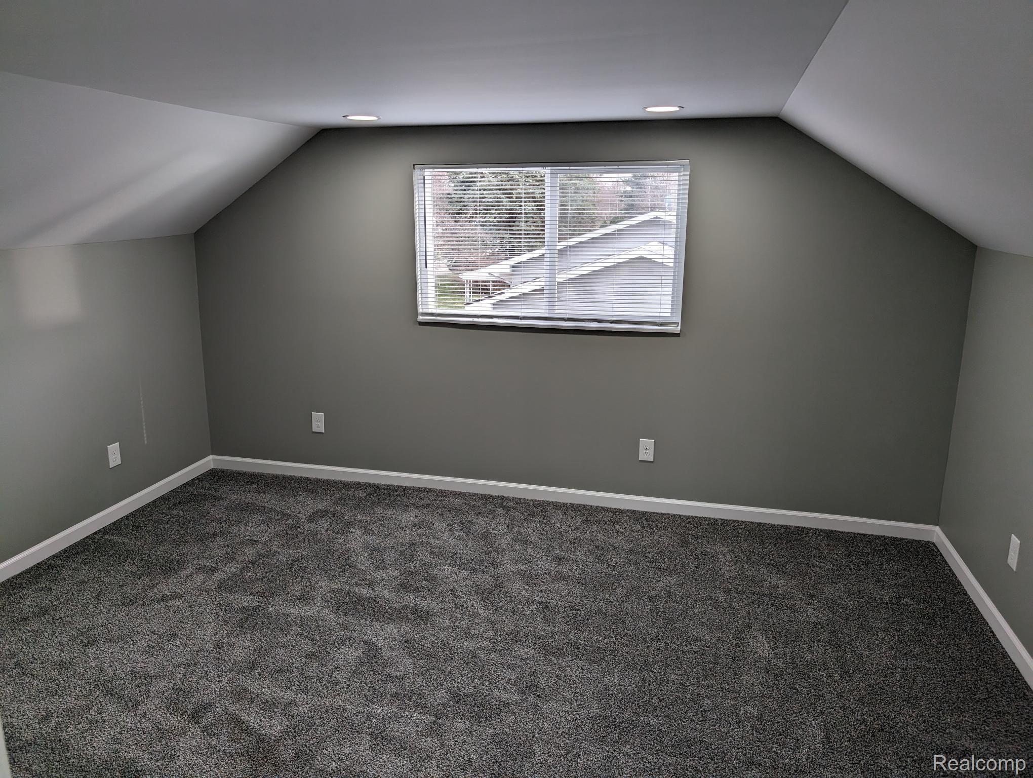 2026 Eberly Road Flint, MI 48532 - Photo 25 of 28 South 2nd floor bedroom