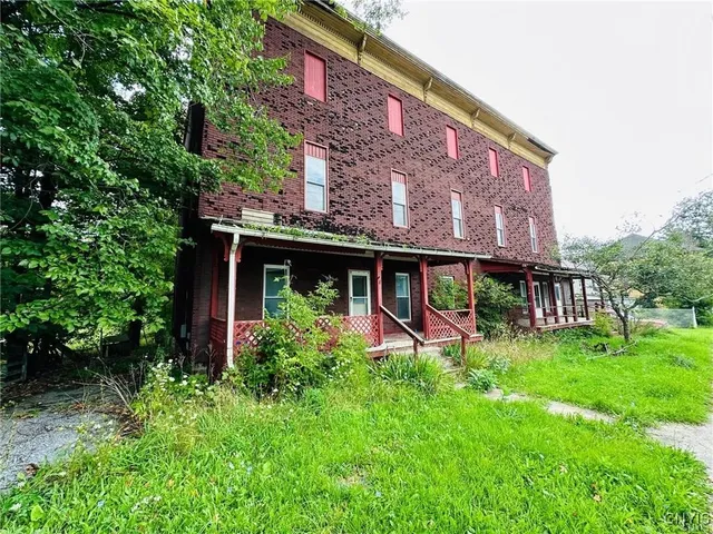 $25,000 | 6 Depot Street, Antwerp, NY 13608