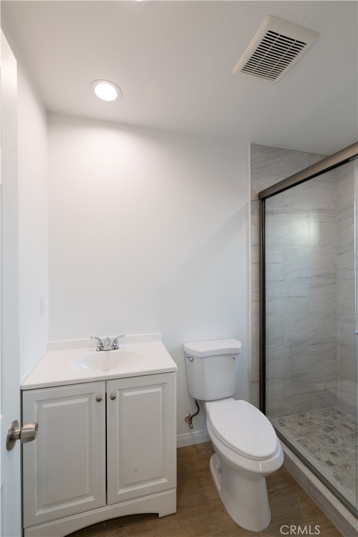 211 Hathaway Street, Unit B Santa Ana, CA 92701 - Photo 11 of 14 Bathroom 2 (mirror will be installed prior to move-in)