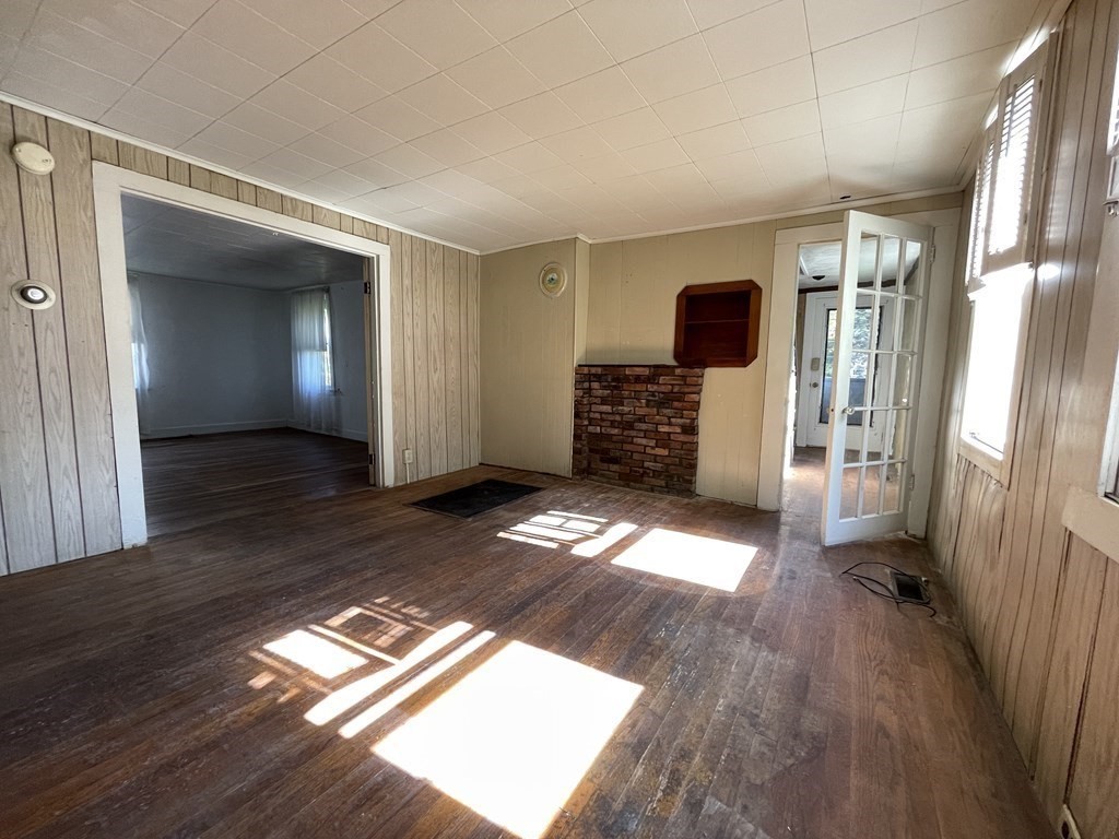 326 North Farms Road Northampton, MA 01062 - Photo 11 of 24