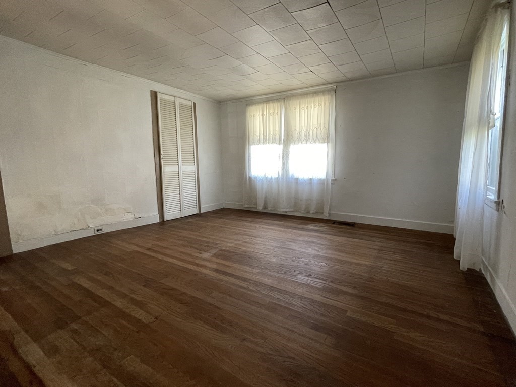 326 North Farms Road Northampton, MA 01062 - Photo 14 of 24