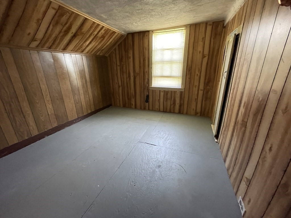 326 North Farms Road Northampton, MA 01062 - Photo 20 of 24