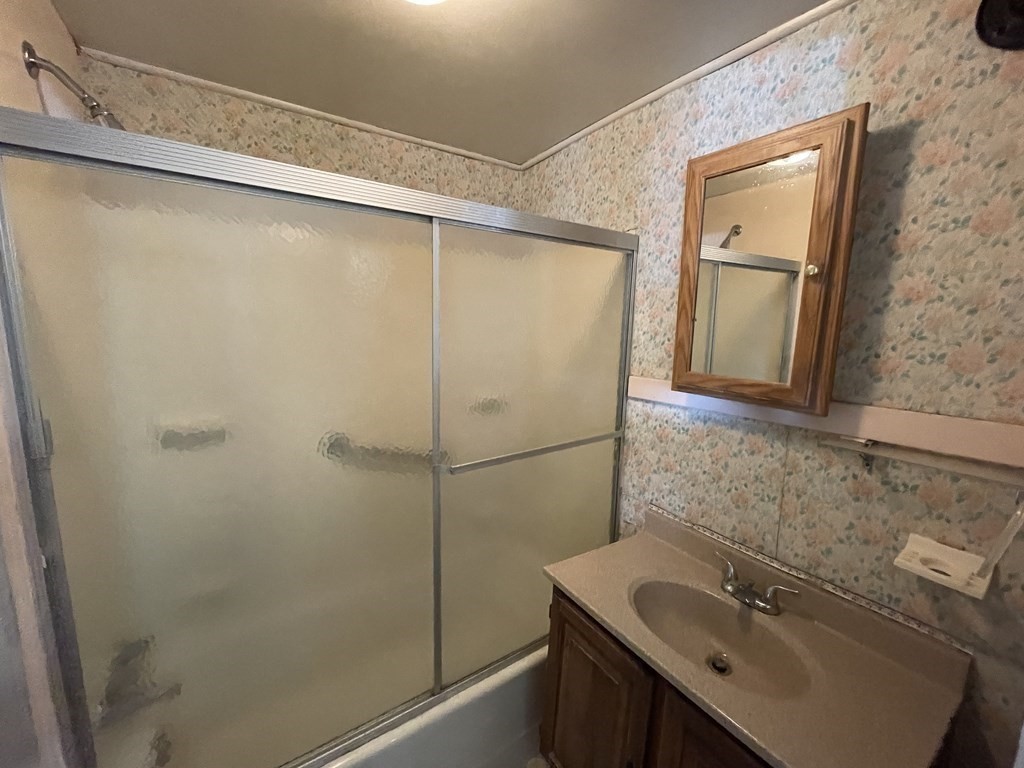 326 North Farms Road Northampton, MA 01062 - Photo 7 of 24