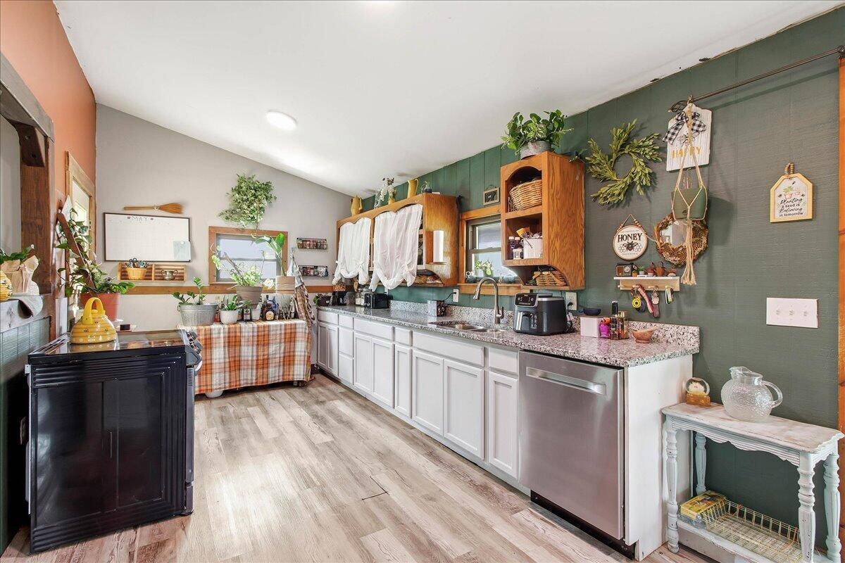6055 Prairie Road Springfield, OH 45502 - Photo 16 of 34