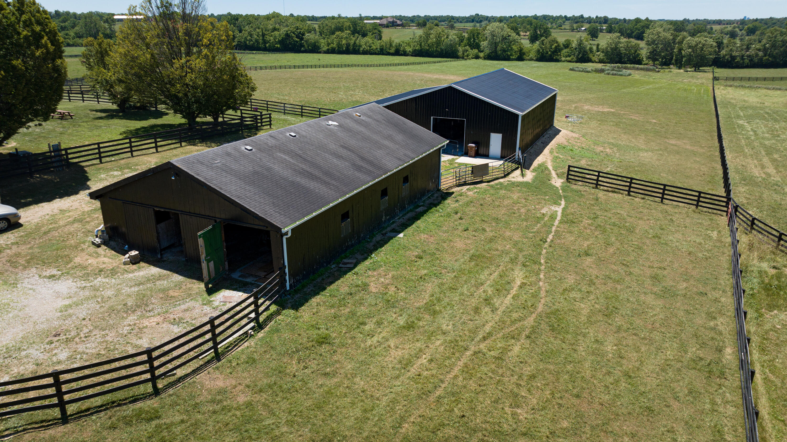1101 Muir Station Road Lexington, KY 40516 - Photo 23 of 39 24_0701_1101 Muir Station_mw-0550