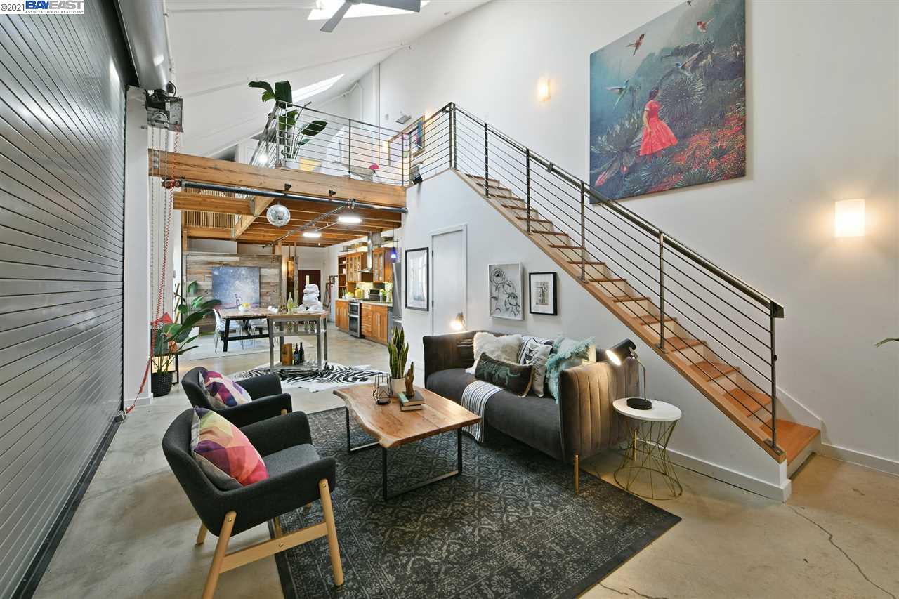 1695 15th Street, Unit 18 Oakland, CA 94607 - Photo 1 of 1