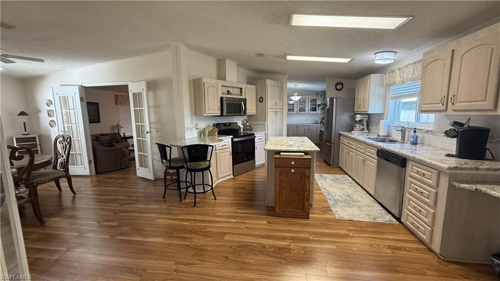 281 Ocean Reef Lane Naples, FL 34114 - Photo 3 of 28