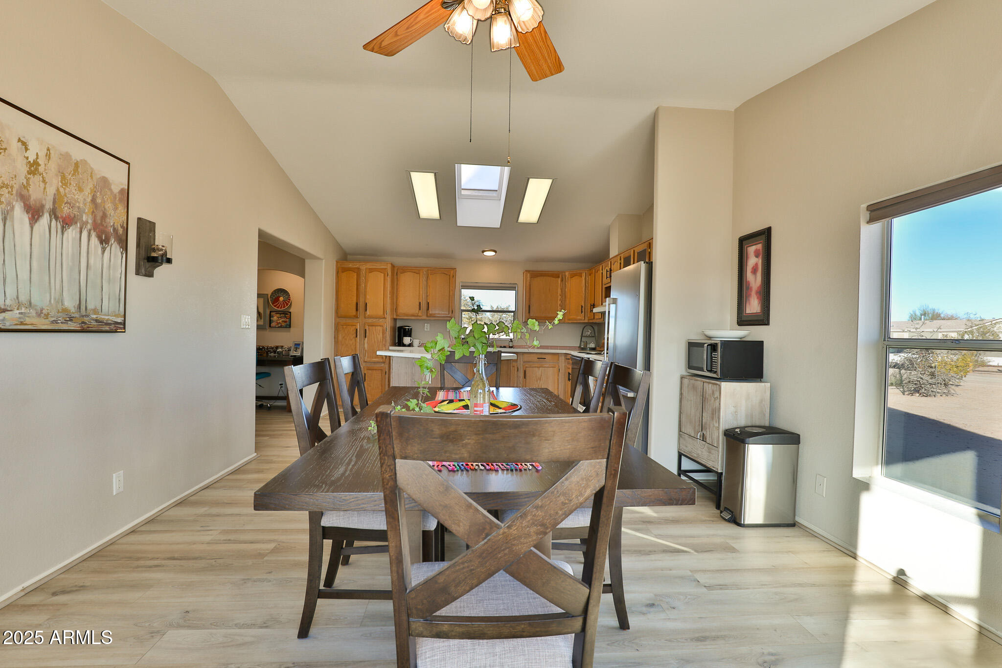 21020 West Montgomery Road Wittmann, AZ 85361 - Photo 20 of 69 Dining/Flex Space