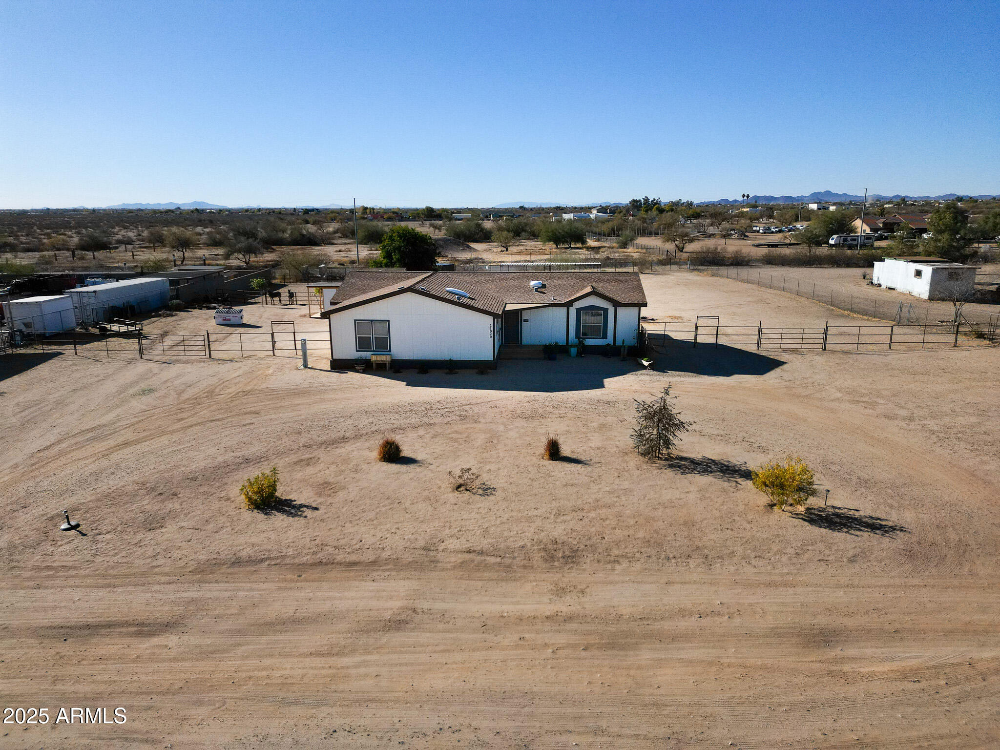 21020 West Montgomery Road Wittmann, AZ 85361 - Photo 3 of 69 Front