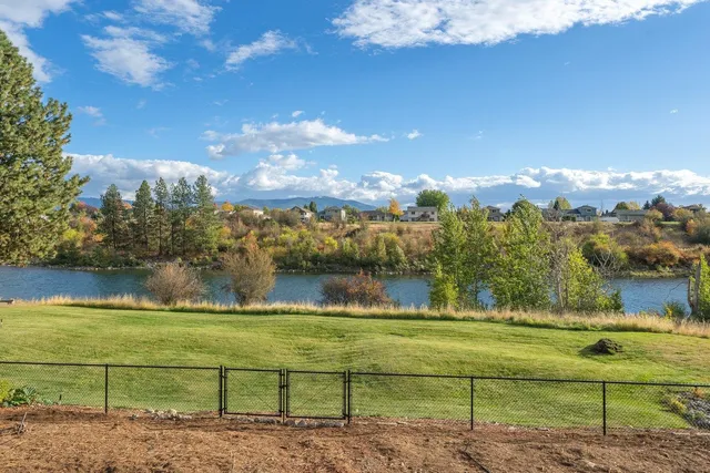 $399,000 | 18924 East Montgomery Drive, Otis Orchards, WA 99027